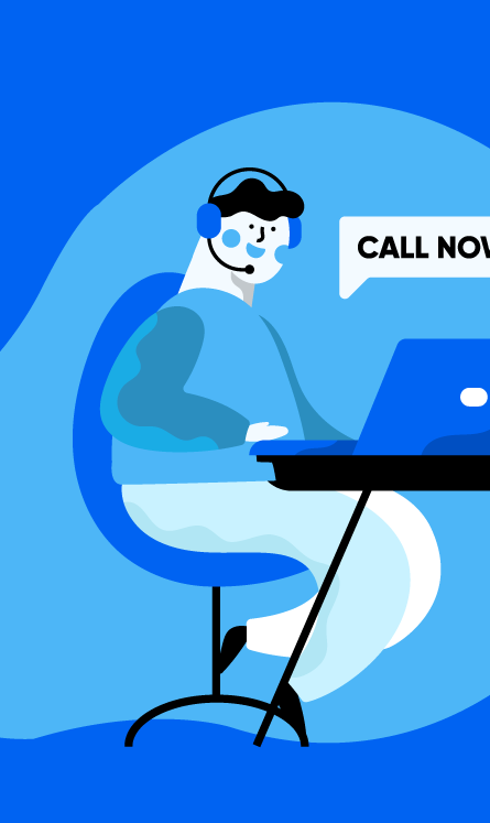 Auf dem Bild ist eine zeichnung einer Person am Schreibtisch mit Headset und Mikrofon, die vor einem Laptop sitzt zu sehen. Die Person ist in Blautönen gehalten. Im Hintergrund ist eine Sprechblase mit dem Text "CALL NO" zu sehen, vermutlich eine Abkürzung für „CALL NOW“. Die Szene wirkt wie ein Callcenter oder ein Kundendienstmitarbeiter bei der Arbeit.